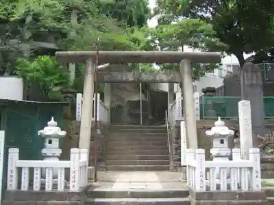 （芝生）浅間神社の鳥居