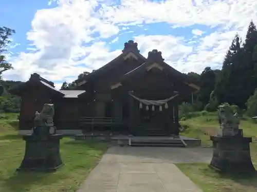 居多神社の本殿