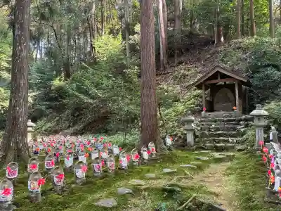 金剛輪寺の{uncategorized: "未分類", other: "その他", undefined: "問題あり", building: "その他建物", grave: "お墓", sacred_gate: "鳥居", guardian: "狛犬", statue: "像", buddha: "仏像", history: "歴史", nature: "自然", garden: "庭園", animal: "動物", pagoda: "塔", temizu: "手水舎", mountain_gate: "山門・神門", sanctuary: "本殿・本堂", subordinate: "末社・摂社", art: "芸術", scenery: "景色", jizo: "地蔵", ema: "絵馬", goshuin: "御朱印", omikuji: "おみくじ", items: "授与品その他", amulet: "お守り", goshuincho: "御朱印帳", eats: "食事", festival: "お祭り", votive_dance: "神楽", shichigosan: "七五三参", wedding: "結婚式", experience: "体験その他", initially: "初詣", around: "周辺", anti_infection: "感染症対策"}
