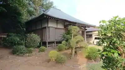 願生寺の本殿・本堂