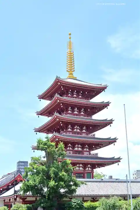 浅草寺の塔