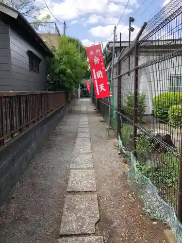 母智丘神社の{uncategorized: "未分類", other: "その他", undefined: "問題あり", building: "その他建物", grave: "お墓", sacred_gate: "鳥居", guardian: "狛犬", statue: "像", buddha: "仏像", history: "歴史", nature: "自然", garden: "庭園", animal: "動物", pagoda: "塔", temizu: "手水舎", mountain_gate: "山門・神門", sanctuary: "本殿・本堂", subordinate: "末社・摂社", art: "芸術", scenery: "景色", jizo: "地蔵", ema: "絵馬", goshuin: "御朱印", omikuji: "おみくじ", items: "授与品その他", amulet: "お守り", goshuincho: "御朱印帳", eats: "食事", festival: "お祭り", votive_dance: "神楽", shichigosan: "七五三参", wedding: "結婚式", experience: "体験その他", initially: "初詣", around: "周辺", anti_infection: "感染症対策"}