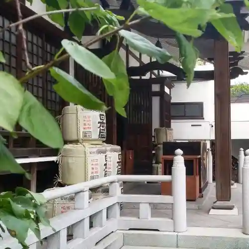 鳥越神社の本殿・本堂