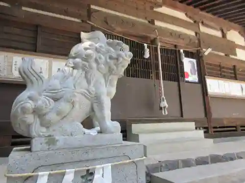 物部神社（石和町松本）の狛犬