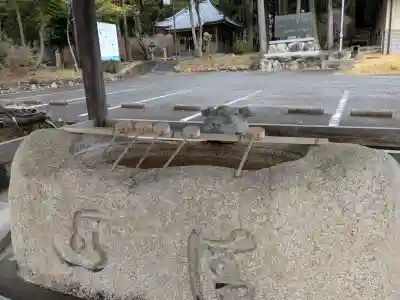 伊奈冨神社の{uncategorized: "未分類", other: "その他", undefined: "問題あり", building: "その他建物", grave: "お墓", sacred_gate: "鳥居", guardian: "狛犬", statue: "像", buddha: "仏像", history: "歴史", nature: "自然", garden: "庭園", animal: "動物", pagoda: "塔", temizu: "手水舎", mountain_gate: "山門・神門", sanctuary: "本殿・本堂", subordinate: "末社・摂社", art: "芸術", scenery: "景色", jizo: "地蔵", ema: "絵馬", goshuin: "御朱印", omikuji: "おみくじ", items: "授与品その他", amulet: "お守り", goshuincho: "御朱印帳", eats: "食事", festival: "お祭り", votive_dance: "神楽", shichigosan: "七五三参", wedding: "結婚式", experience: "体験その他", initially: "初詣", around: "周辺", anti_infection: "感染症対策"}