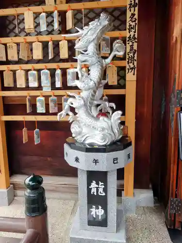 奥田神社の狛犬