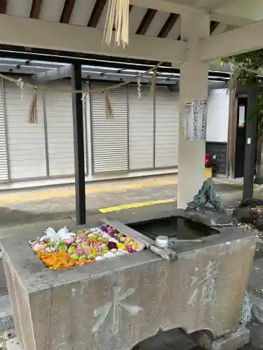 六所宮の{uncategorized: "未分類", other: "その他", undefined: "問題あり", building: "その他建物", grave: "お墓", sacred_gate: "鳥居", guardian: "狛犬", statue: "像", buddha: "仏像", history: "歴史", nature: "自然", garden: "庭園", animal: "動物", pagoda: "塔", temizu: "手水舎", mountain_gate: "山門・神門", sanctuary: "本殿・本堂", subordinate: "末社・摂社", art: "芸術", scenery: "景色", jizo: "地蔵", ema: "絵馬", goshuin: "御朱印", omikuji: "おみくじ", items: "授与品その他", amulet: "お守り", goshuincho: "御朱印帳", eats: "食事", festival: "お祭り", votive_dance: "神楽", shichigosan: "七五三参", wedding: "結婚式", experience: "体験その他", initially: "初詣", around: "周辺", anti_infection: "感染症対策"}