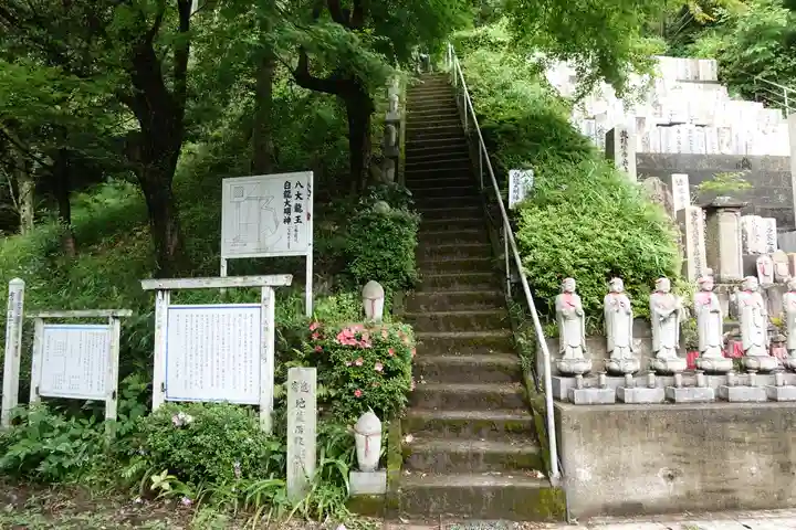 楠公寺のその他建物