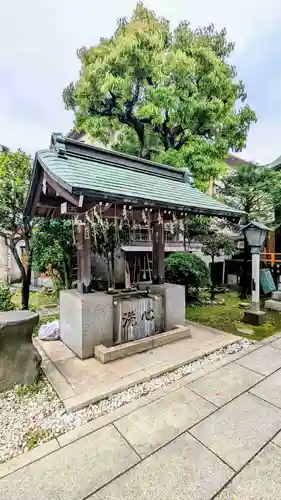 湯島御霊社の手水舎