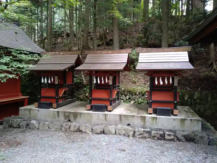 三峯神社の末社・摂社