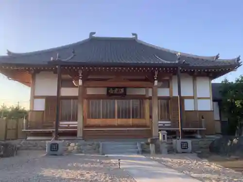 妙法寺の本殿・本堂