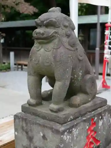 鎮守氷川神社の狛犬