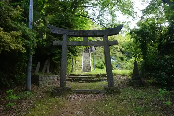 蚕影神社の鳥居