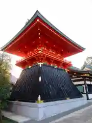 穴八幡宮の建物その他