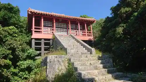 末吉宮の本殿・本堂