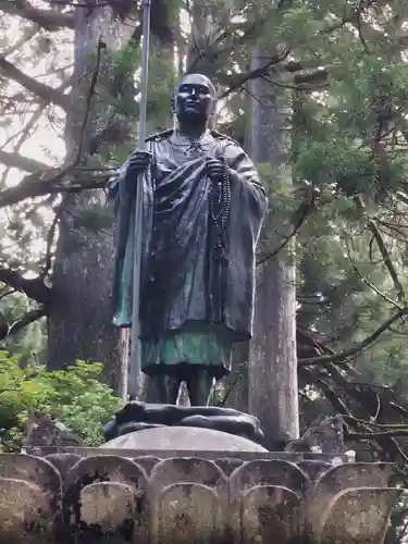 高野山金剛峯寺奥の院(和歌山県)