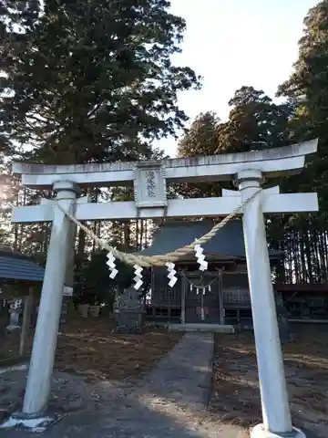 小林瀧尾神社の鳥居