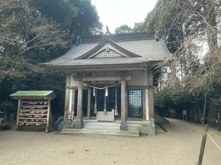 母智丘神社の{uncategorized: "未分類", other: "その他", undefined: "問題あり", building: "その他建物", grave: "お墓", sacred_gate: "鳥居", guardian: "狛犬", statue: "像", buddha: "仏像", history: "歴史", nature: "自然", garden: "庭園", animal: "動物", pagoda: "塔", temizu: "手水舎", mountain_gate: "山門・神門", sanctuary: "本殿・本堂", subordinate: "末社・摂社", art: "芸術", scenery: "景色", jizo: "地蔵", ema: "絵馬", goshuin: "御朱印", omikuji: "おみくじ", items: "授与品その他", amulet: "お守り", goshuincho: "御朱印帳", eats: "食事", festival: "お祭り", votive_dance: "神楽", shichigosan: "七五三参", wedding: "結婚式", experience: "体験その他", initially: "初詣", around: "周辺", anti_infection: "感染症対策"}