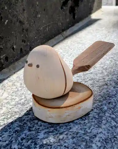 札幌諏訪神社の像