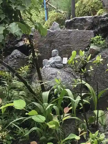 鎮守氷川神社の像