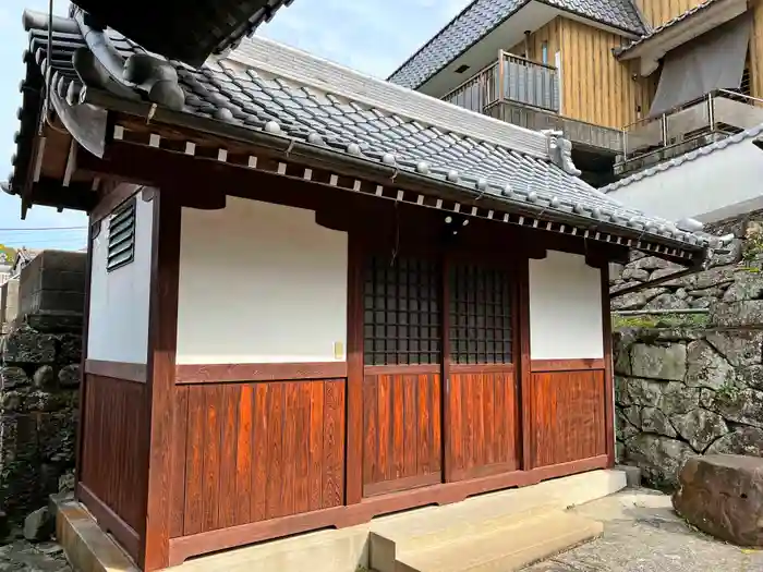 三宝寺の建物その他