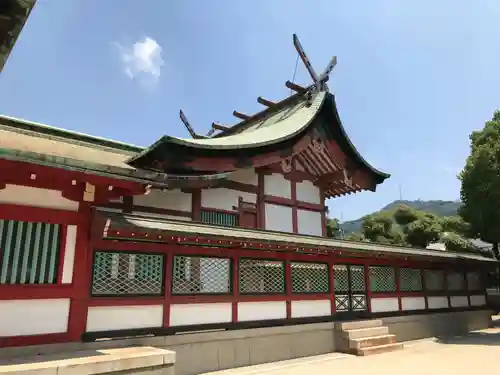 亀山神社の本殿・本堂