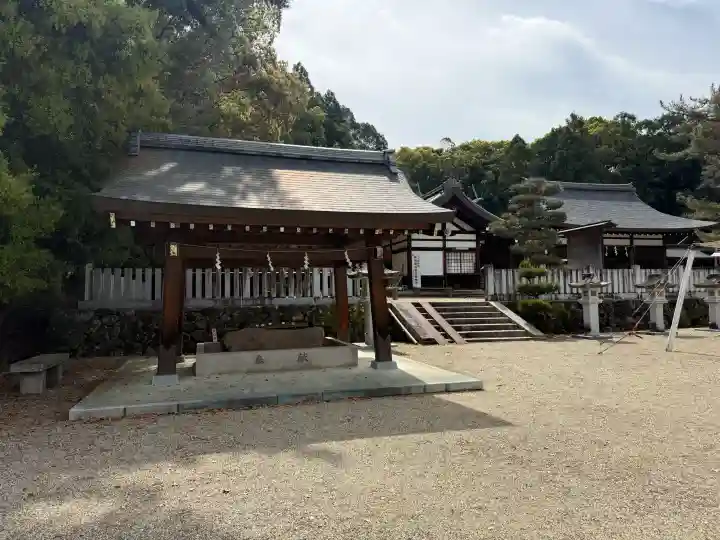 奈良縣護國神社の{uncategorized: "未分類", other: "その他", undefined: "問題あり", building: "その他建物", grave: "お墓", sacred_gate: "鳥居", guardian: "狛犬", statue: "像", buddha: "仏像", history: "歴史", nature: "自然", garden: "庭園", animal: "動物", pagoda: "塔", temizu: "手水舎", mountain_gate: "山門・神門", sanctuary: "本殿・本堂", subordinate: "末社・摂社", art: "芸術", scenery: "景色", jizo: "地蔵", ema: "絵馬", goshuin: "御朱印", omikuji: "おみくじ", items: "授与品その他", amulet: "お守り", goshuincho: "御朱印帳", eats: "食事", festival: "お祭り", votive_dance: "神楽", shichigosan: "七五三参", wedding: "結婚式", experience: "体験その他", initially: "初詣", around: "周辺", anti_infection: "感染症対策"}