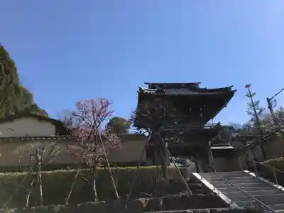 高松寺の山門・神門