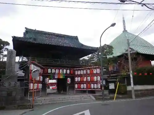 本覚寺の山門・神門
