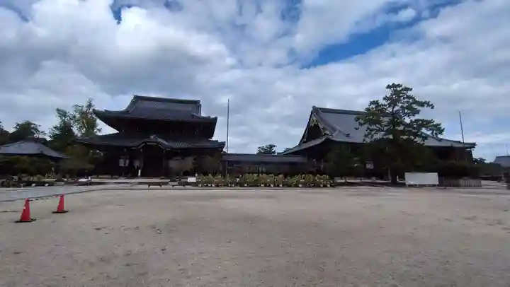 本山専修寺(三重県)