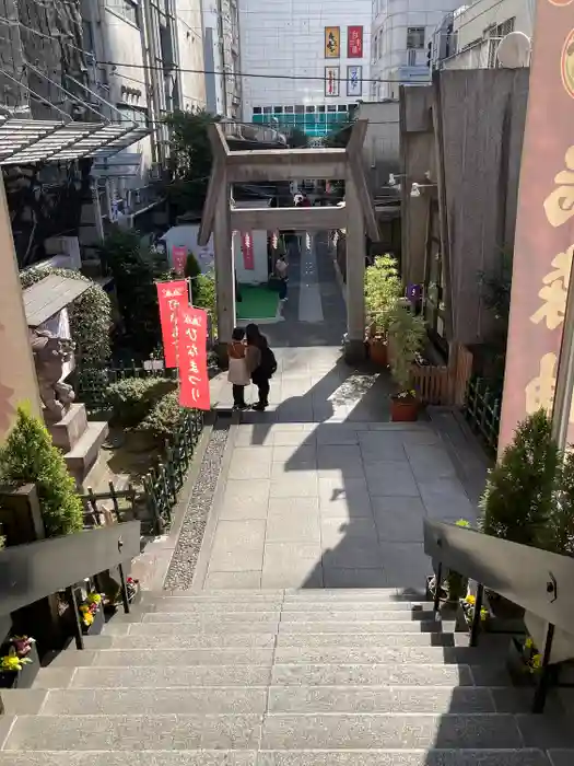 烏森神社の鳥居