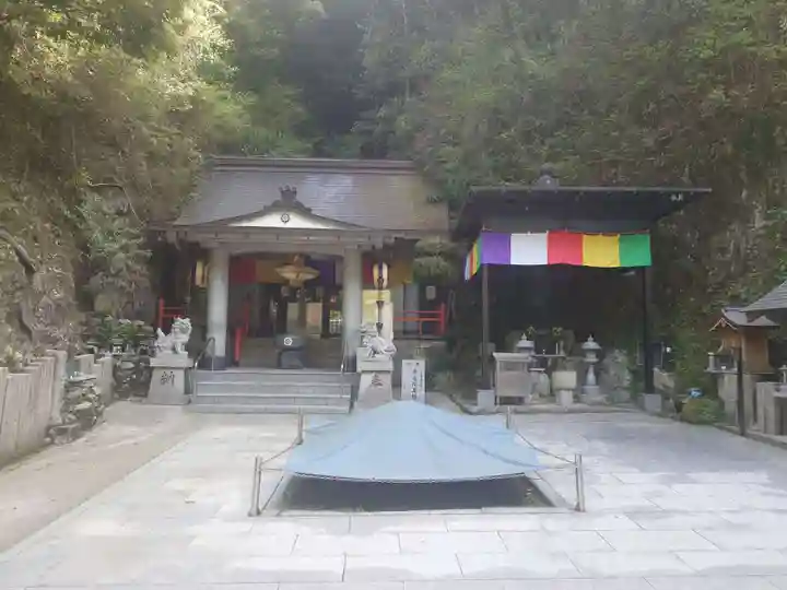 布引不動尊(大阪府)