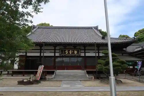 慈雲寺の本殿・本堂
