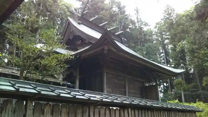 荒橿神社の本殿・本堂