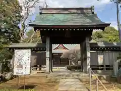 東泉寺の山門