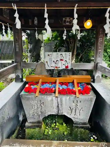 鳩ヶ谷氷川神社の{uncategorized: "未分類", other: "その他", undefined: "問題あり", building: "その他建物", grave: "お墓", sacred_gate: "鳥居", guardian: "狛犬", statue: "像", buddha: "仏像", history: "歴史", nature: "自然", garden: "庭園", animal: "動物", pagoda: "塔", temizu: "手水舎", mountain_gate: "山門・神門", sanctuary: "本殿・本堂", subordinate: "末社・摂社", art: "芸術", scenery: "景色", jizo: "地蔵", ema: "絵馬", goshuin: "御朱印", omikuji: "おみくじ", items: "授与品その他", amulet: "お守り", goshuincho: "御朱印帳", eats: "食事", festival: "お祭り", votive_dance: "神楽", shichigosan: "七五三参", wedding: "結婚式", experience: "体験その他", initially: "初詣", around: "周辺", anti_infection: "感染症対策"}