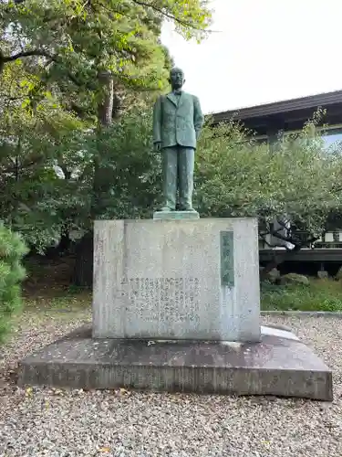 盛岡八幡宮の像