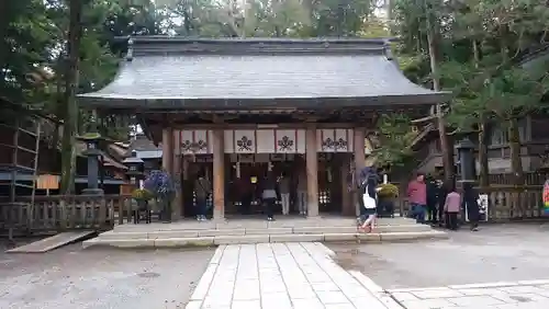 諏訪大社の本殿・本堂