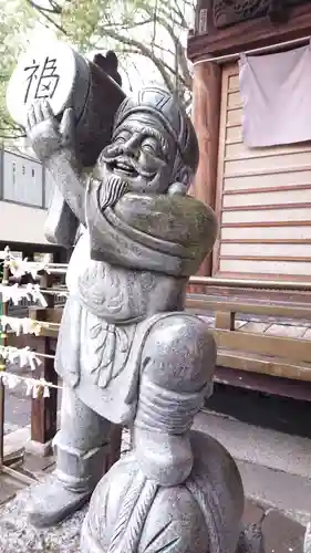 高﨑神社の像