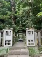 法華堂跡(源頼朝墓・北条義時墓)のお墓