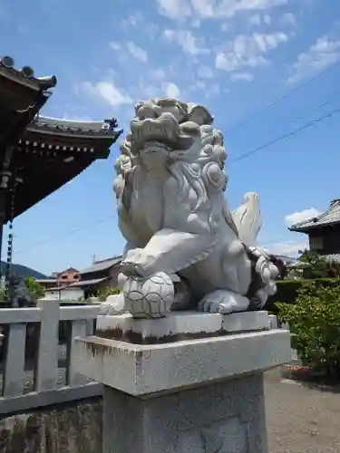 神明神社の狛犬