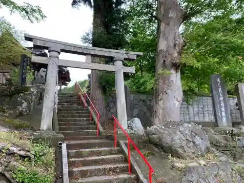 近津神社の鳥居