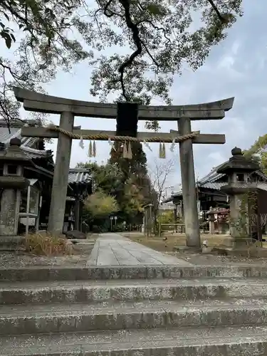 新熊野神社の鳥居