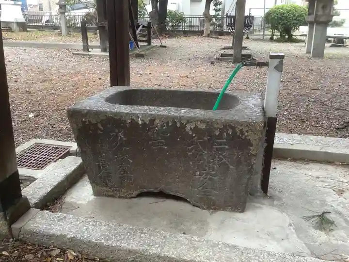 二ツ杁神明社の手水舎