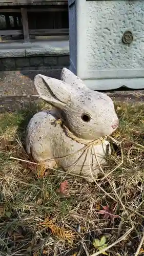 神神社(三輪神社)の狛犬