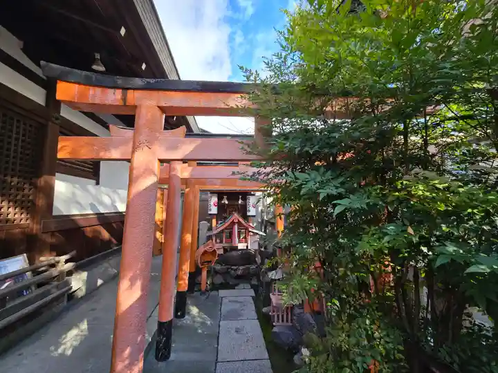 御辰稲荷神社(京都府)