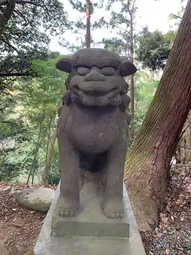 八幡神社の狛犬