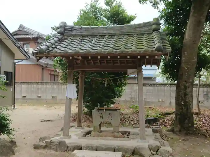 篠田神社の手水舎
