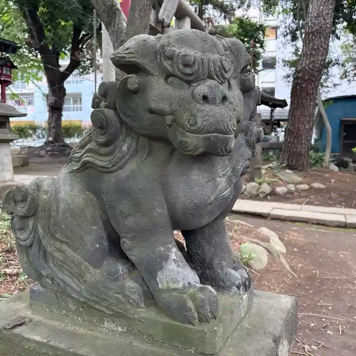 四本木稲荷神社の{uncategorized: "未分類", other: "その他", undefined: "問題あり", building: "その他建物", grave: "お墓", sacred_gate: "鳥居", guardian: "狛犬", statue: "像", buddha: "仏像", history: "歴史", nature: "自然", garden: "庭園", animal: "動物", pagoda: "塔", temizu: "手水舎", mountain_gate: "山門・神門", sanctuary: "本殿・本堂", subordinate: "末社・摂社", art: "芸術", scenery: "景色", jizo: "地蔵", ema: "絵馬", goshuin: "御朱印", omikuji: "おみくじ", items: "授与品その他", amulet: "お守り", goshuincho: "御朱印帳", eats: "食事", festival: "お祭り", votive_dance: "神楽", shichigosan: "七五三参", wedding: "結婚式", experience: "体験その他", initially: "初詣", around: "周辺", anti_infection: "感染症対策"}