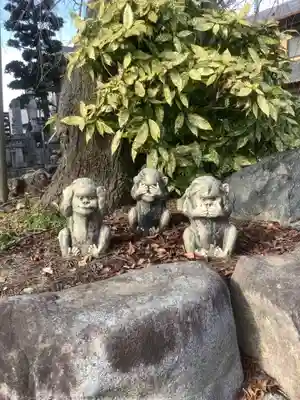青海山 薬師寺の狛犬
